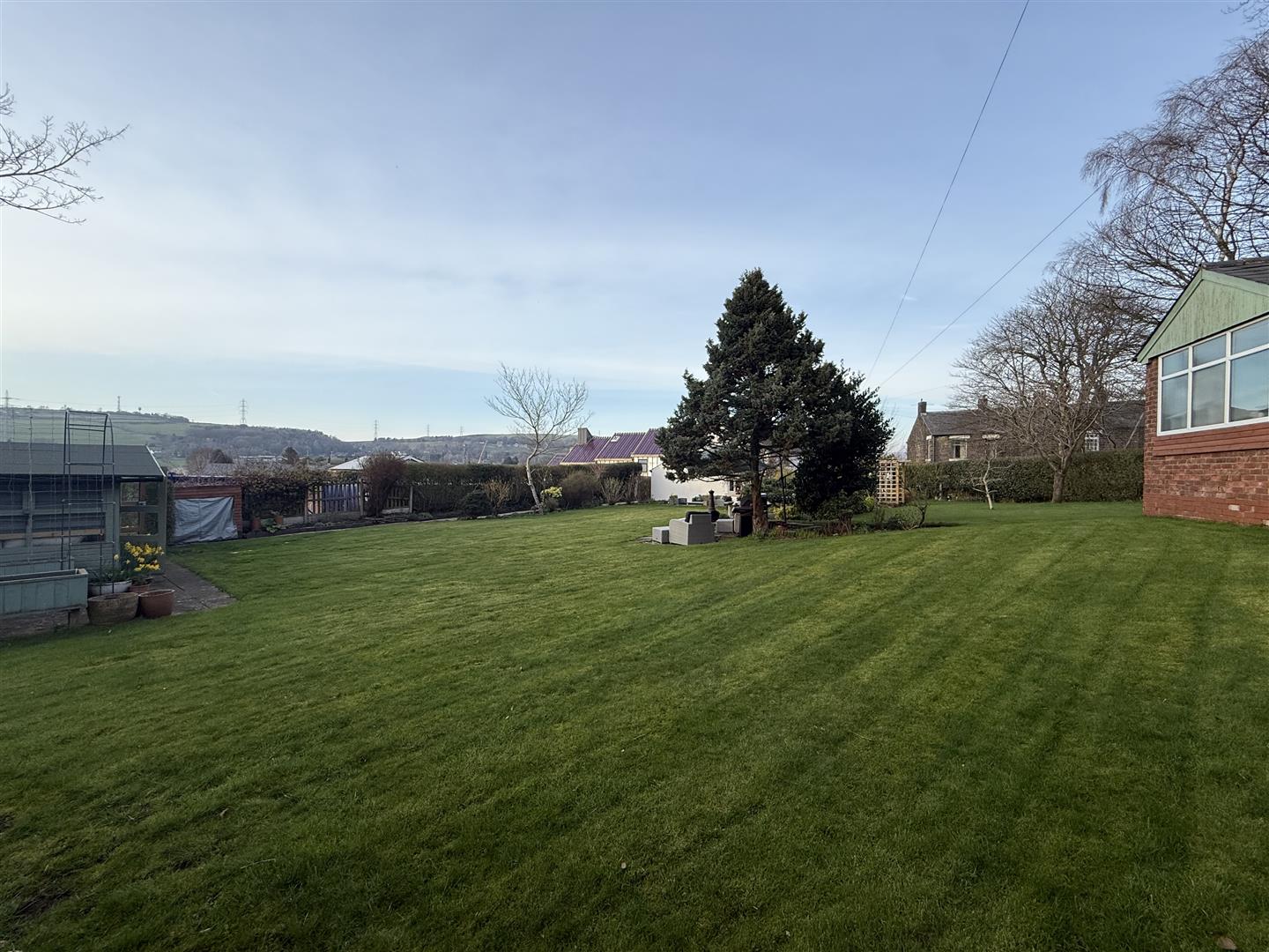 3 bed cottage - detached in Back Lane, Mottram, Hyde – photo 4